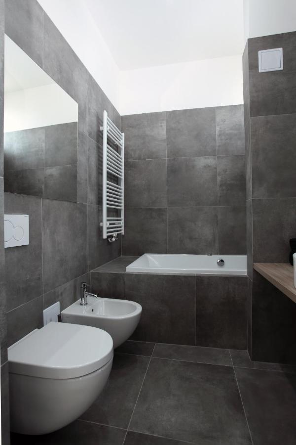 The Apartment House - Mezibranska Prague Luaran gambar