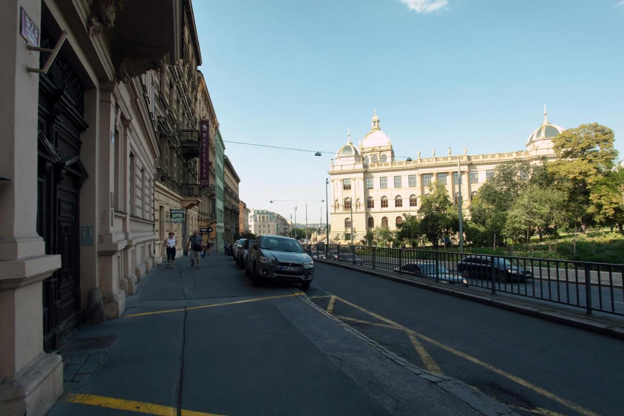 The Apartment House - Mezibranska Prague Luaran gambar